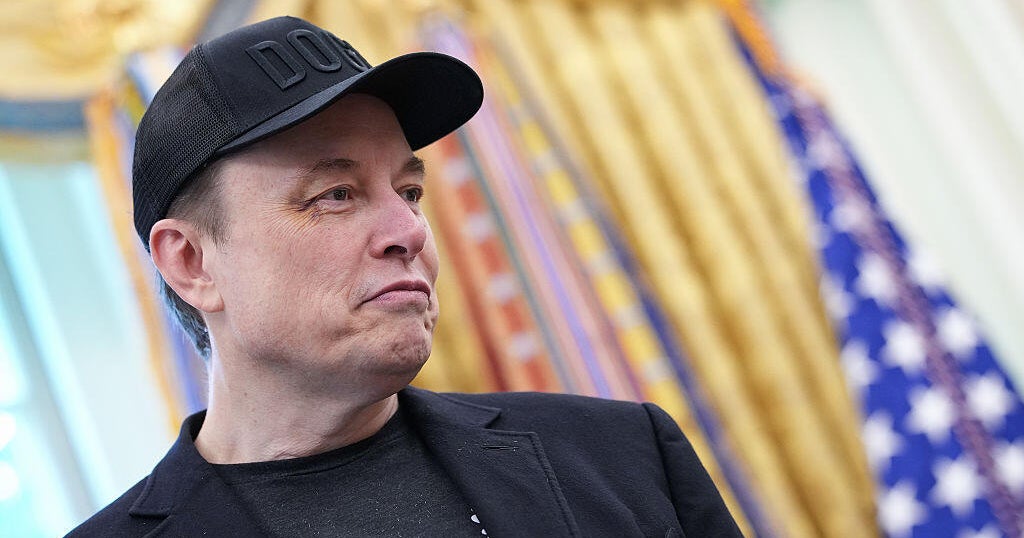 Musk renews attacks on Trump's 