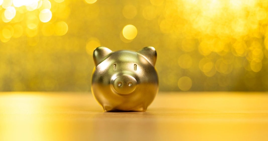 The U.S. minted 1,000 new millionaires each day last year, UBS report says