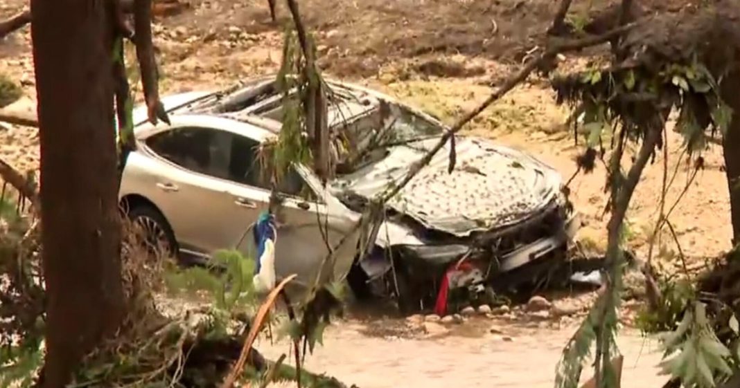 Texas campground owner describes waking people up during flash floods: 